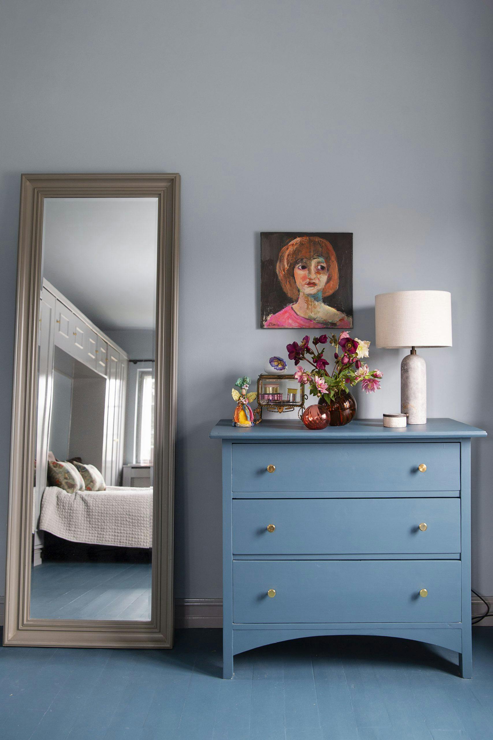 006 sovev sidsel 2020 Lampe fra Gubi, genbrugskommode
